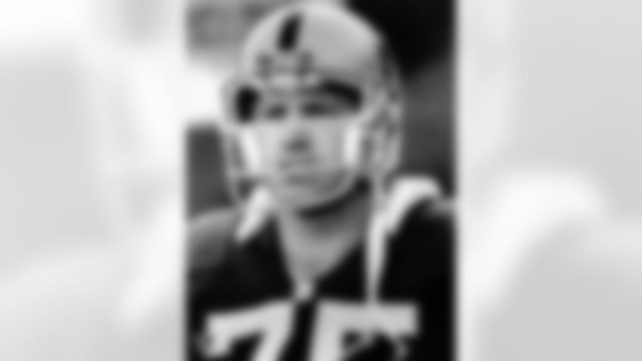 Howie Long was selected in the 2nd round of the 1981 NFL Draft out of Villanova. He played in 179 games with 151 starts and recorded 84 sacks, two interceptions and 10 fumble recoveries. Long was a key member of the Raiders 1983 Super Bowl championship team. He was selected to play in eight Pro Bowls and named 1st Team All-Pro twice.