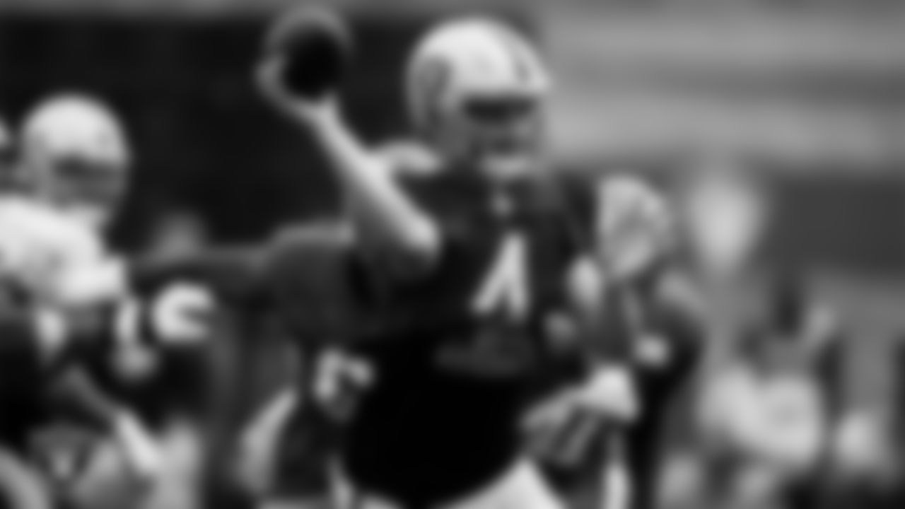 Las Vegas Raiders quarterback Derek Carr (4) on the field for a joint practice with the Los Angeles Rams at 2021 Training Camp.