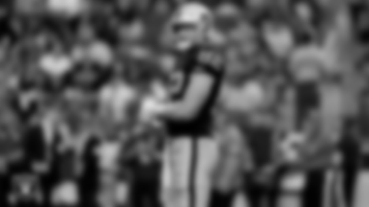 Las Vegas Raiders tight end Nick Bowers (82) during the preseason home game against the Minnesota Vikings at Allegiant Stadium.