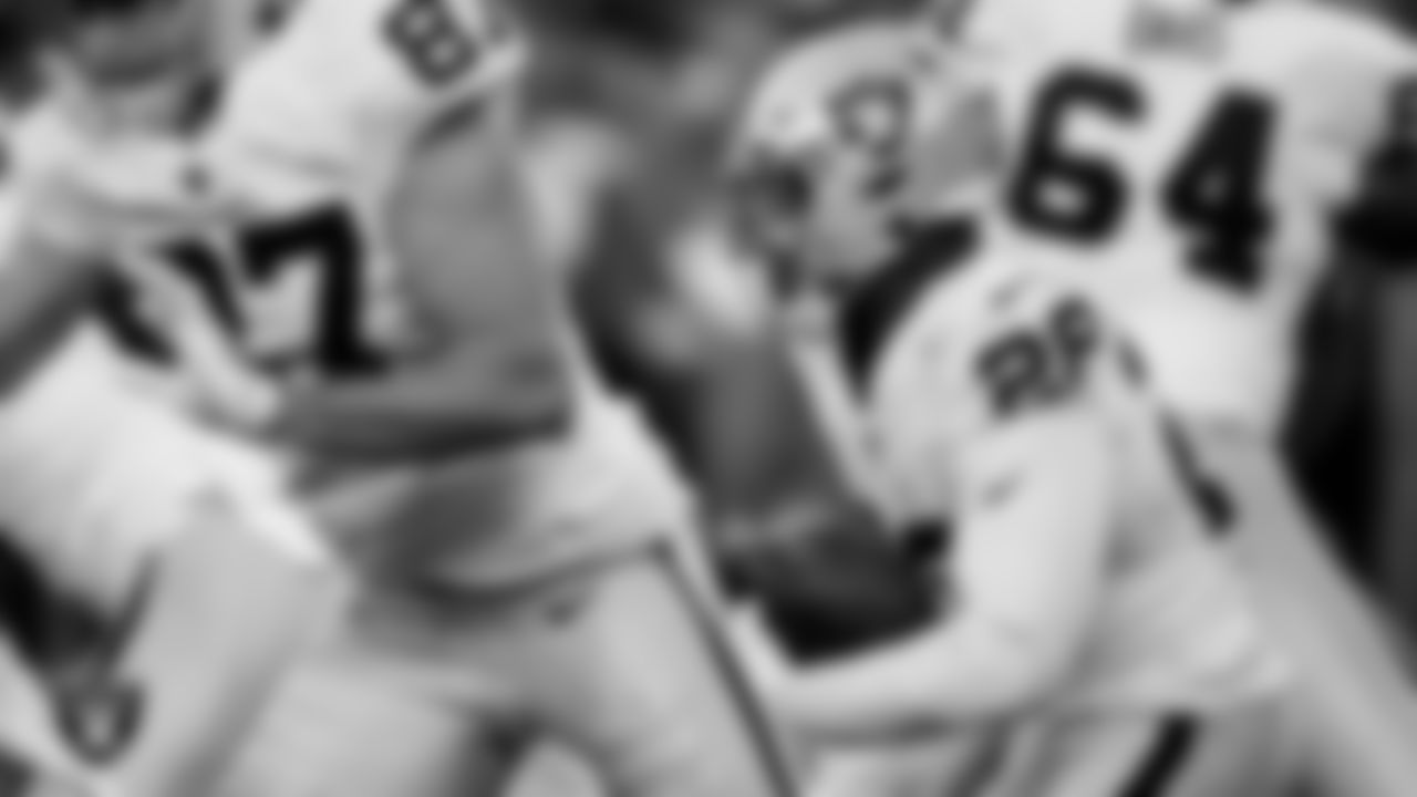 Las Vegas Raiders running back Josh Jacobs (28) during the regular season away game against the Denver Broncos at Empower Field at Mile High.