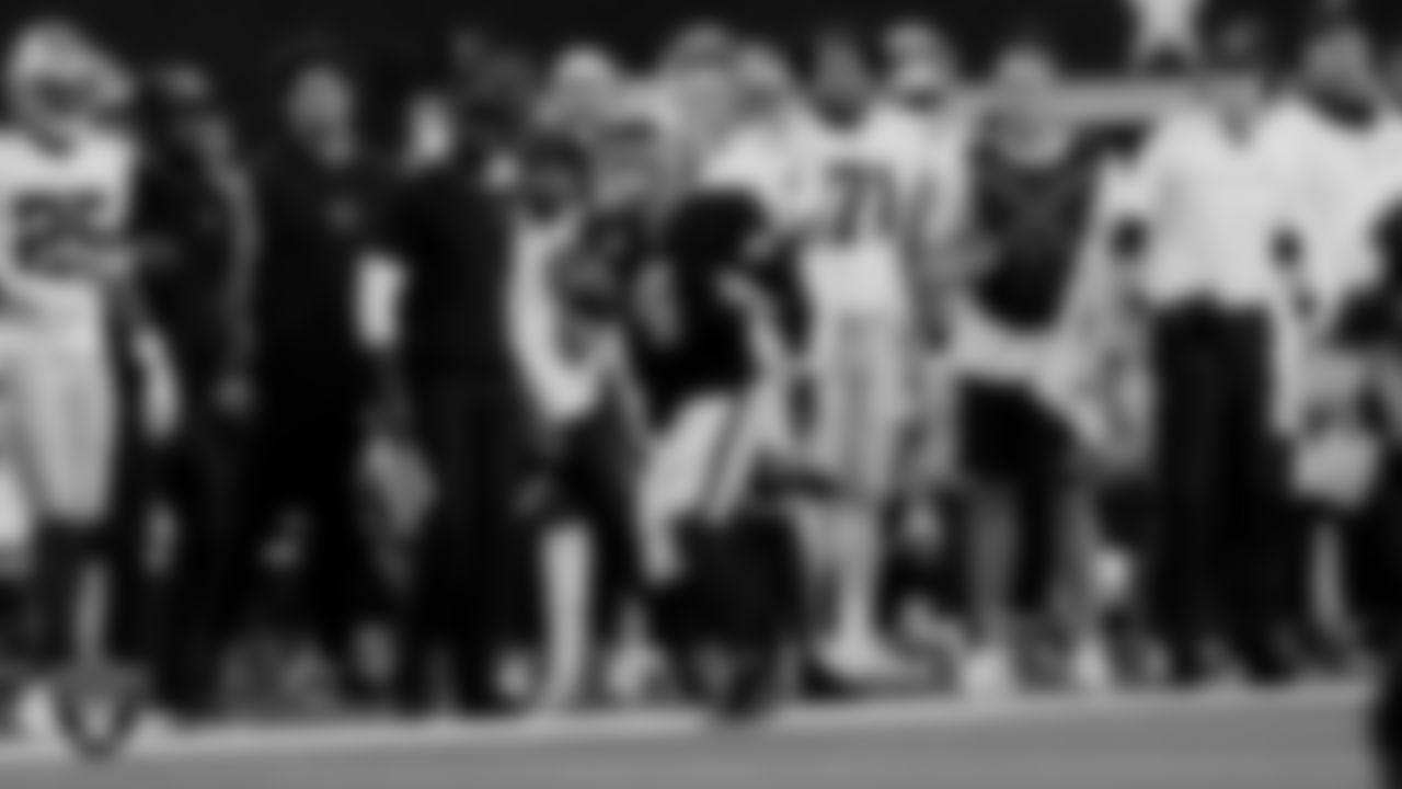 Las Vegas Raiders quarterback Derek Carr (4) during the regular season away game against the Dallas Cowboys.