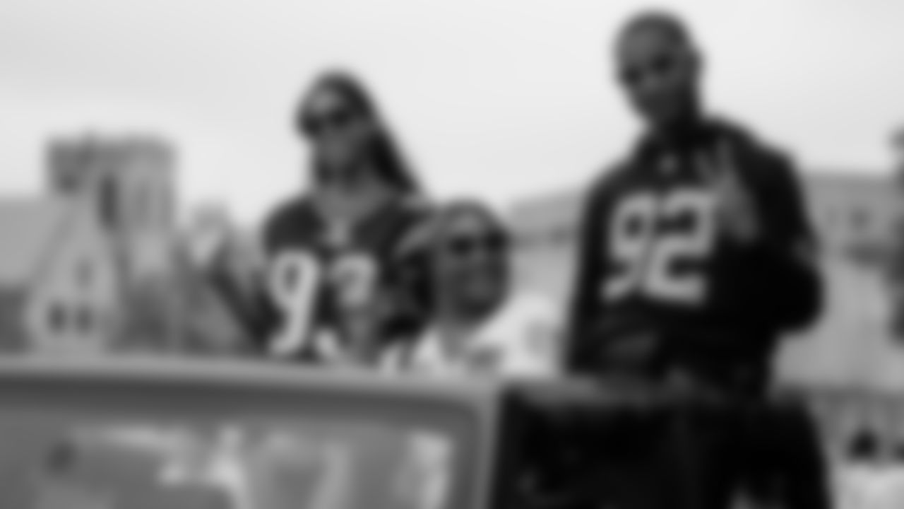 Hall of Famer Richard Seymour's family during The Canton Repository Grand Parade.