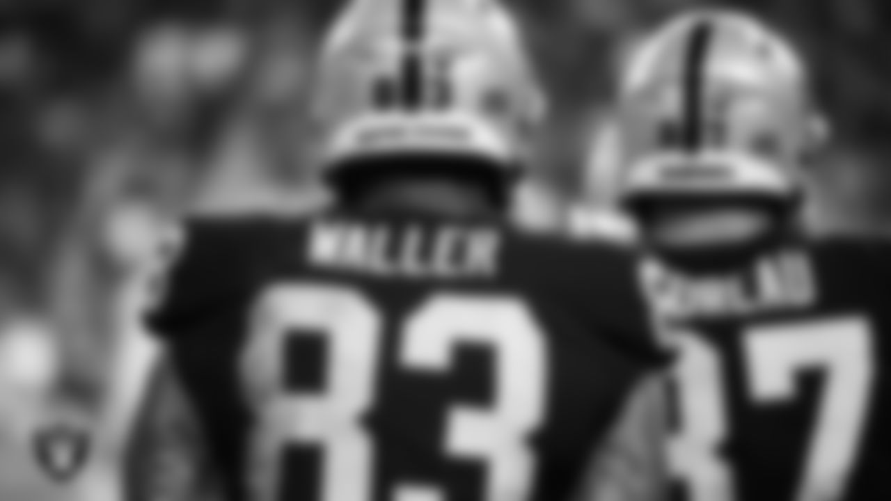 Las Vegas Raiders tight end Darren Waller (83) on the sidelines during the Las Vegas Raiders regular season home game against the Kansas City Chiefs.