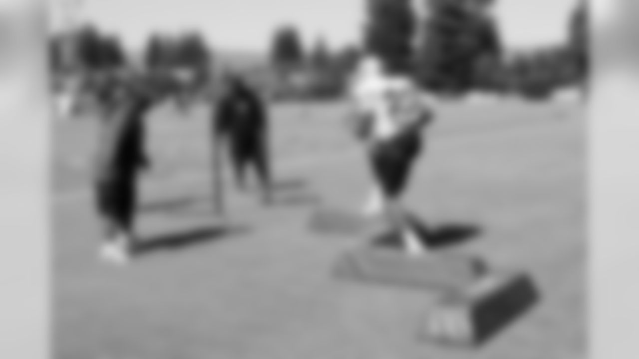 RB Darren McFadden does footwork at the beginning of practice.