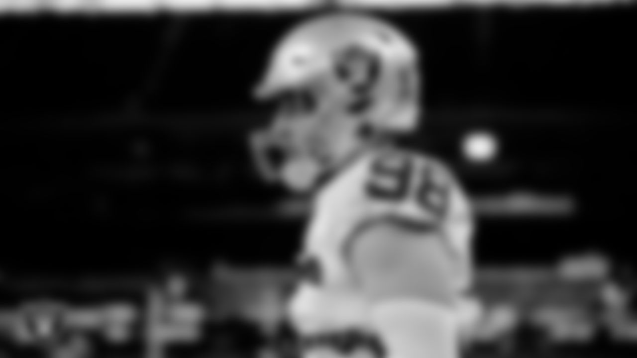 Las Vegas Raiders defensive end Maxx Crosby (98) warming up before the regular season away game against the Indianapolis Colts.