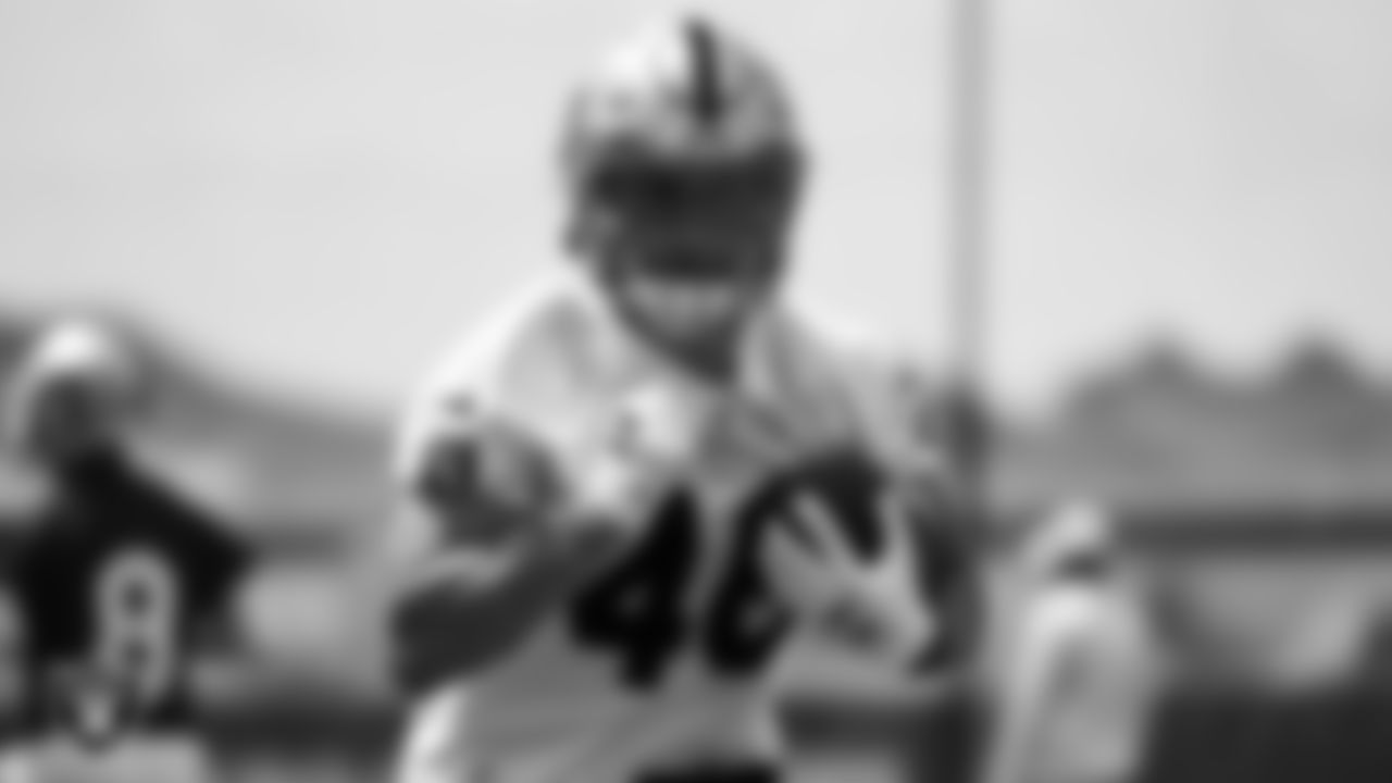 RB Garrett Groshek