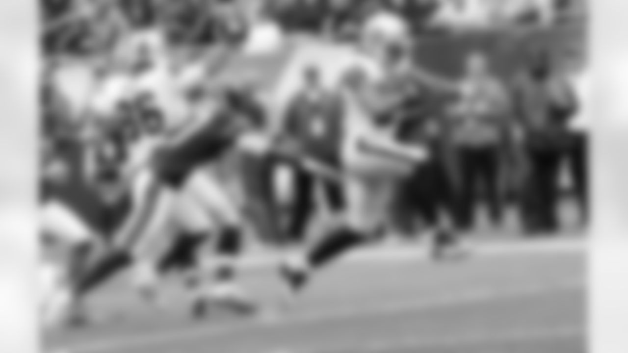 26 - Roy Helu, Jr. - RB