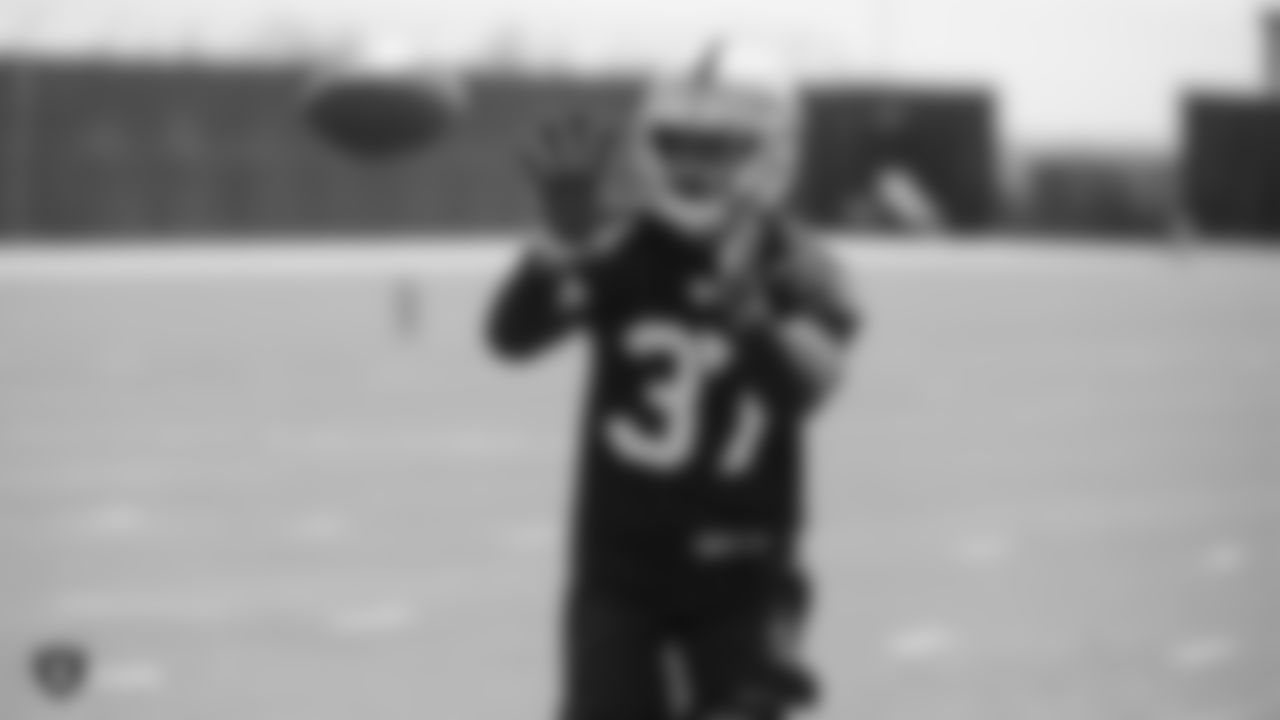 CB Dylan Mabin