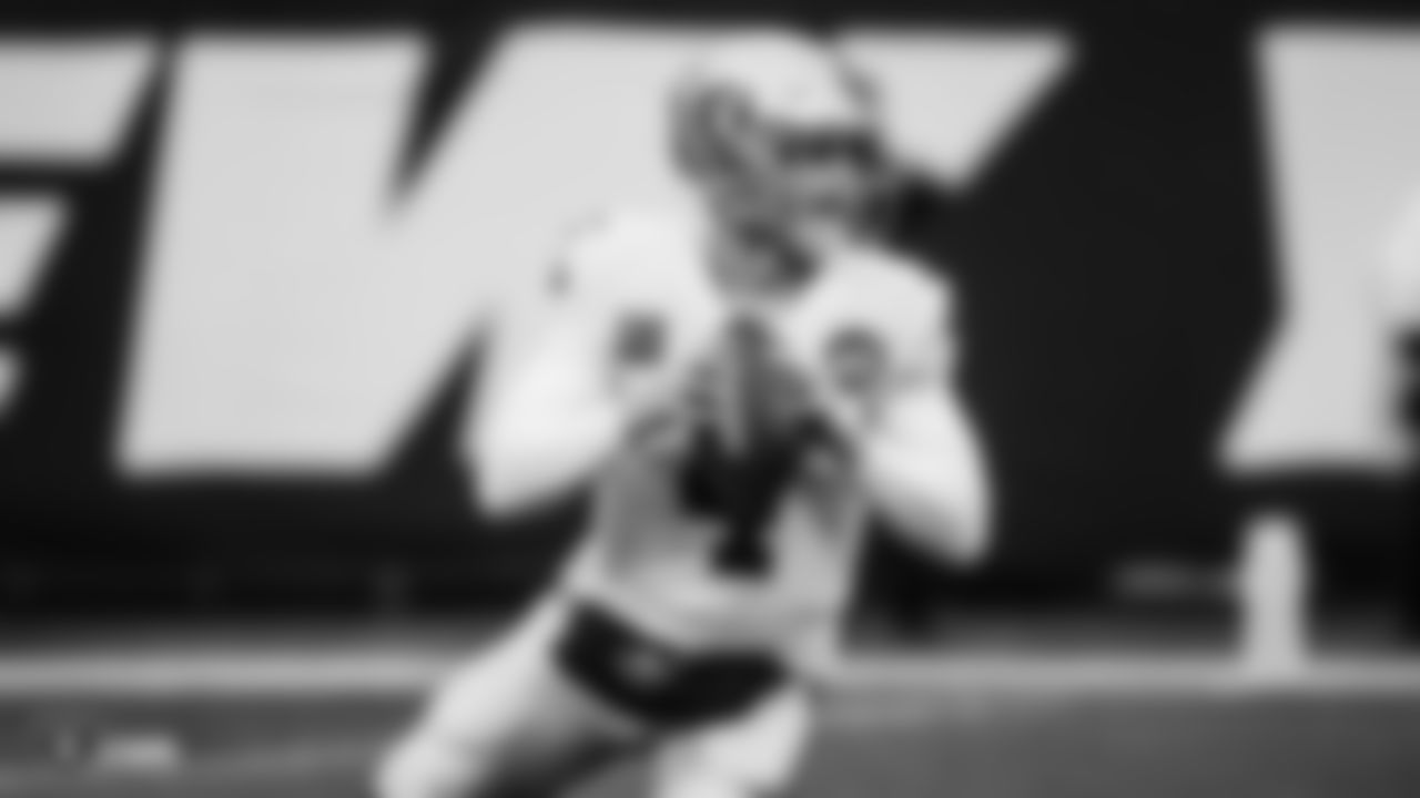 Raiders quarterback Derek Carr (4) during the regular season game against the New York Jets.