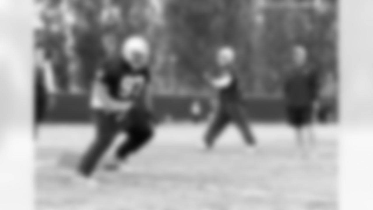 NT Travis Ivey