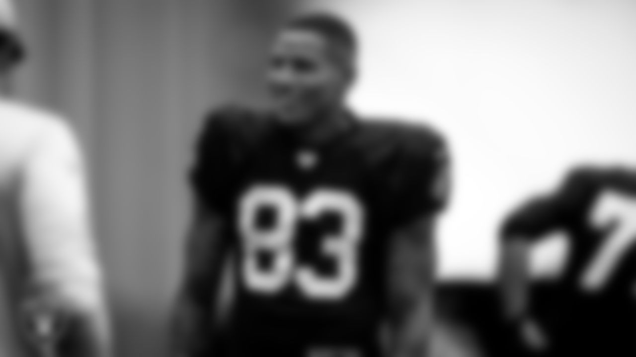Las Vegas Raiders tight end Darren Waller (83) during practice.