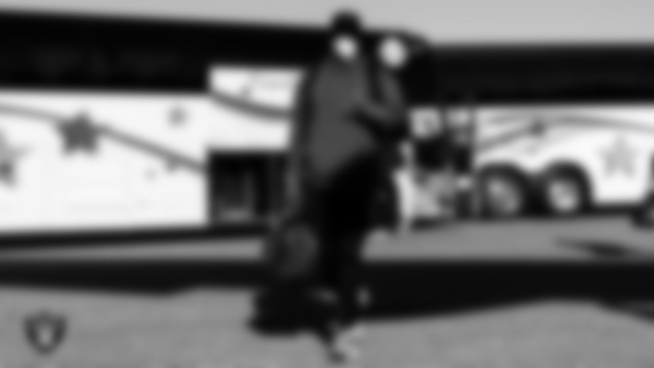 Las Vegas Raiders defensive end Clelin Ferrell (96) departs for the regular season away game against the New York Jets.
