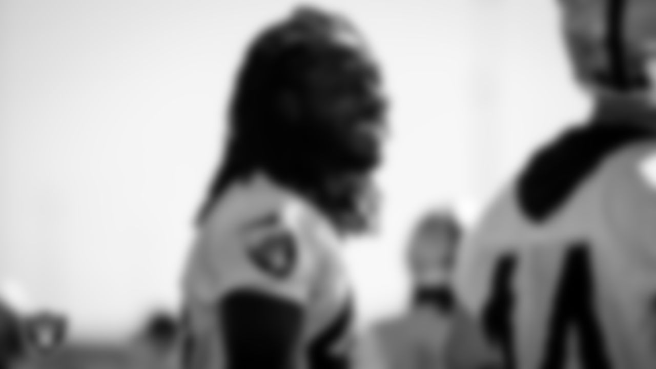 Las Vegas Raiders linebacker Cory Littleton (42) during practice.