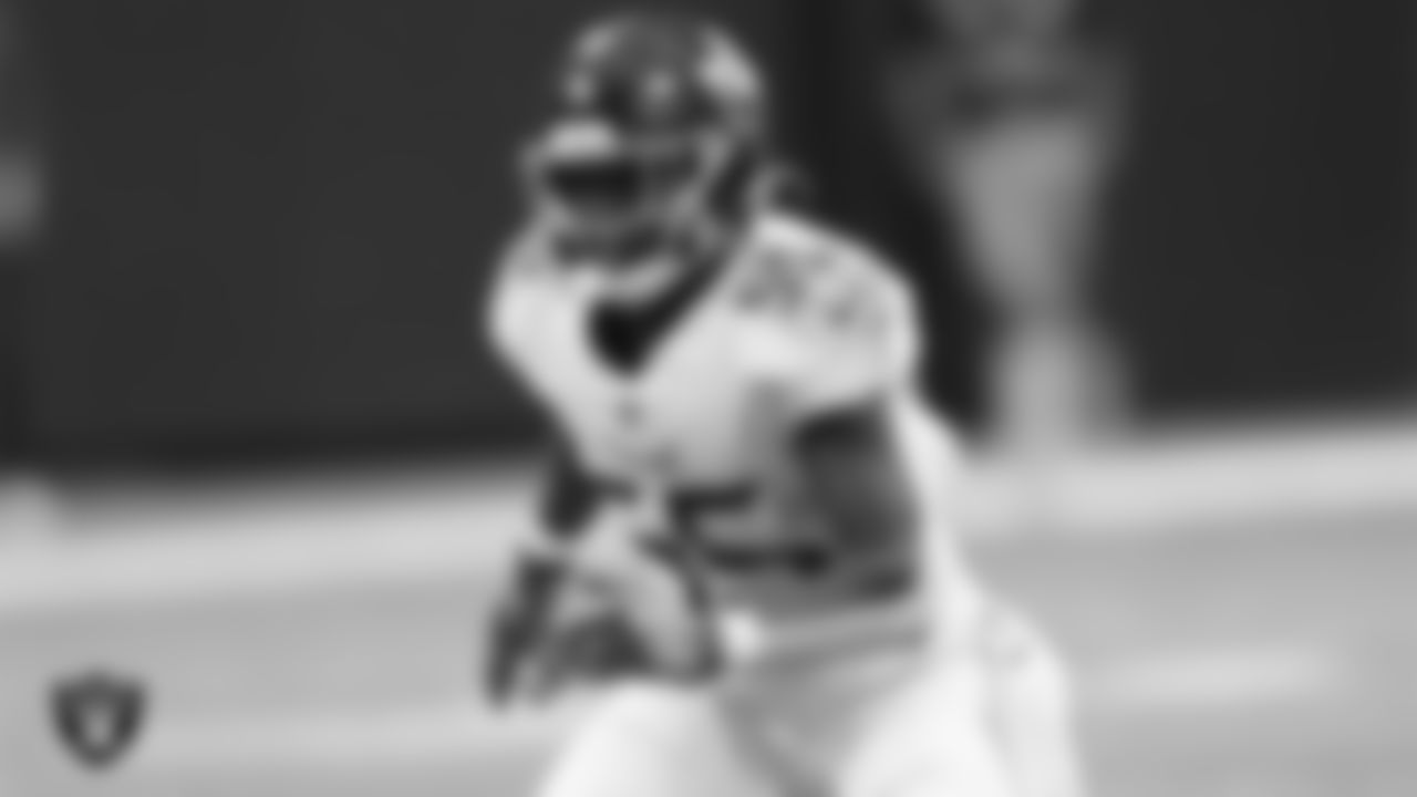 LB Jayon Brown
Previous teams: Tennessee Titans (2017-2021)