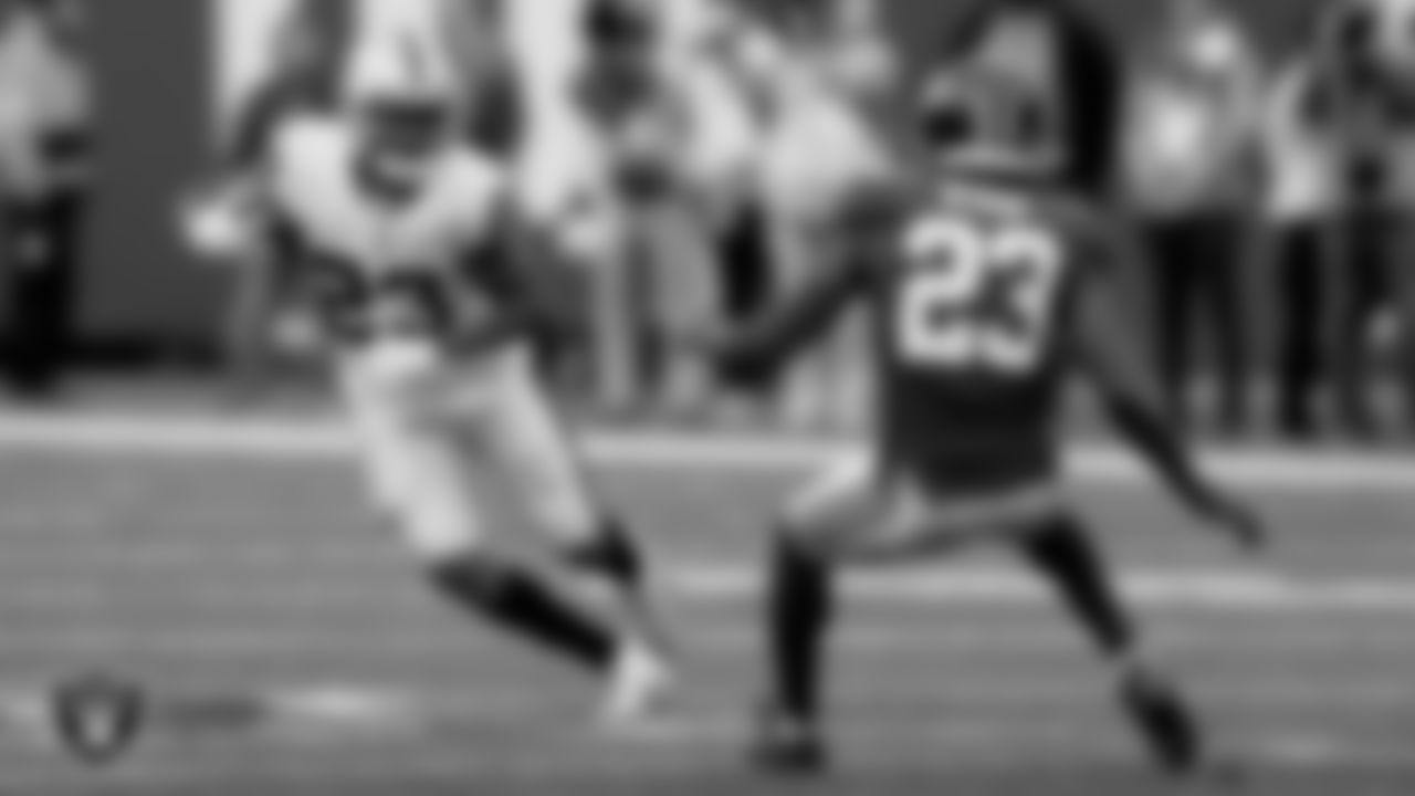 Las Vegas Raiders running back Kenyan Drake (23) during the regular season away game against the New York Giants.