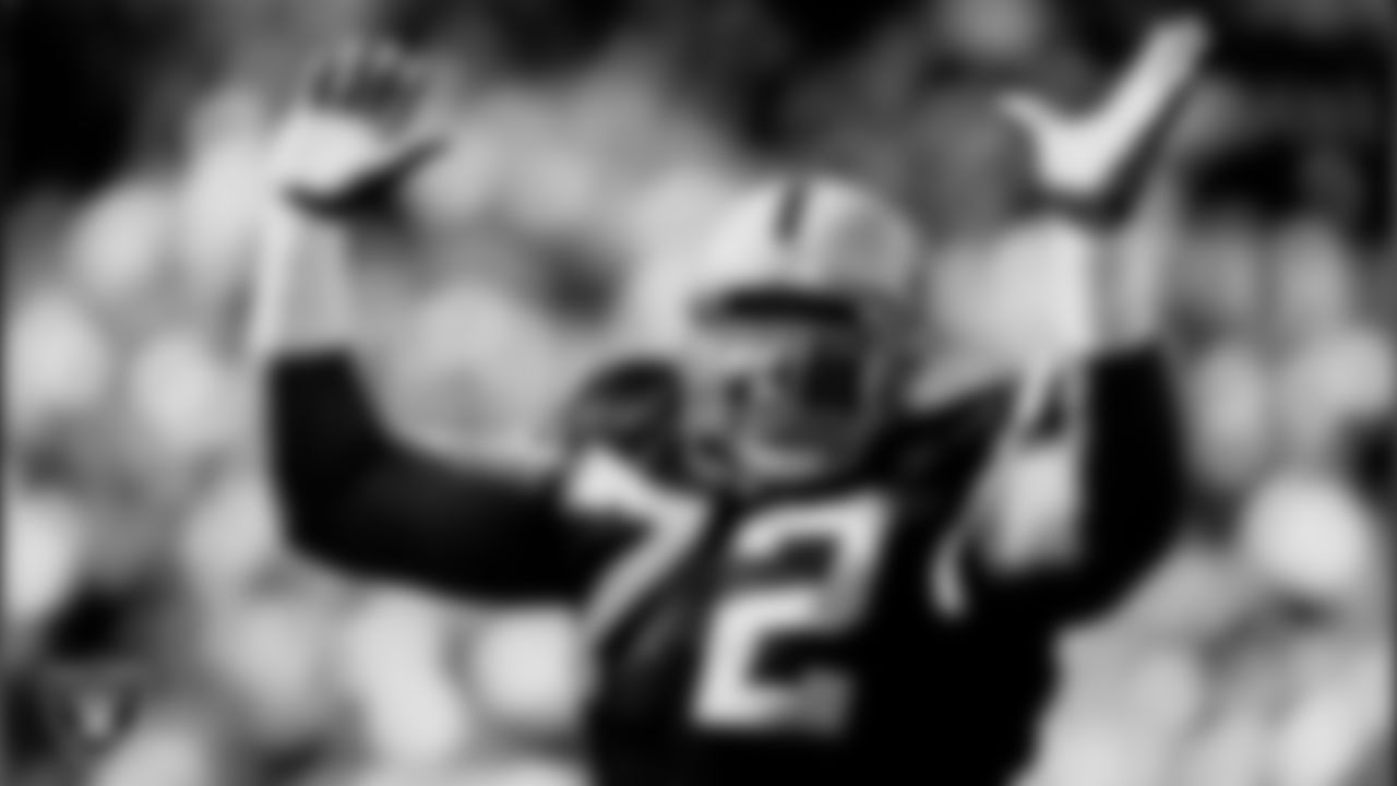 Lincoln Kennedy played in 121 games with 119 starts in eight years with the Raiders. He was selected for three Pro Bowls and named 1st Team All-Pro once. Kennedy anchored a line for an offense that led the NFL in rushing in 2000 and total offense in 2002, and was a key member of three straight AFC West championship squads and started at right tackle in Super Bowl XXXVII.