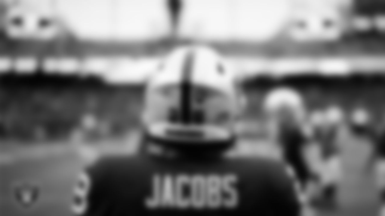 Las Vegas Raiders running back Josh Jacobs (28) warming up before the regular season home game against the Houston Texans at Allegiant Stadium.