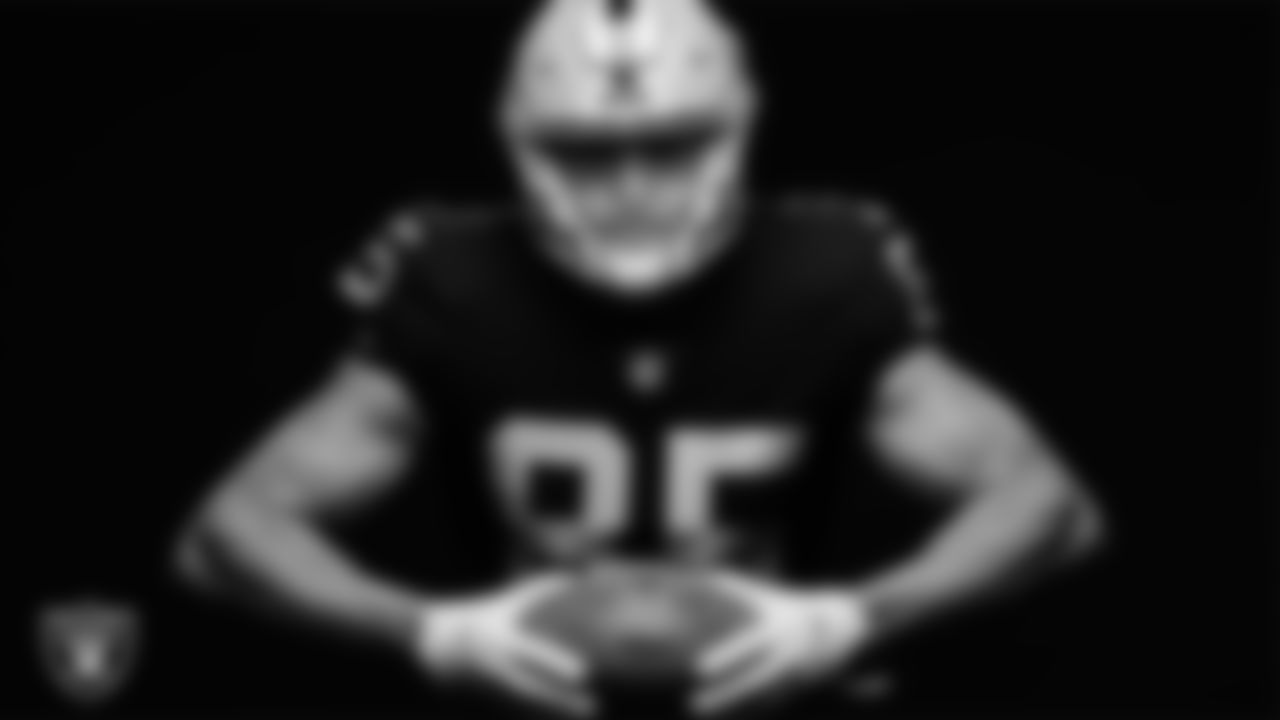 TE Derek Carrier