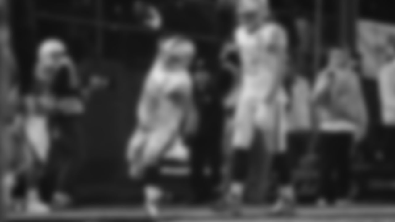 Raiders fullback Alec Ingold (45) celebrates after making a 9-yard touchdown catch during the regular season game against the Los Angeles Chargers.