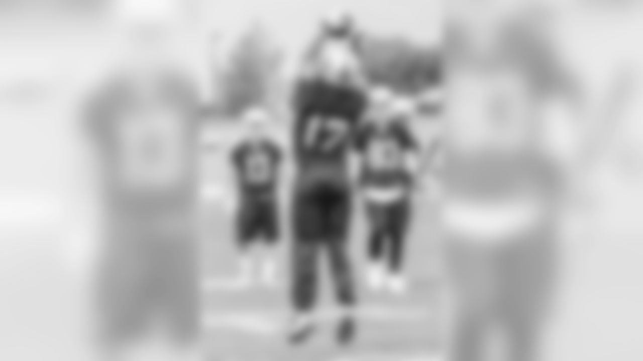 WR Milton Williams III