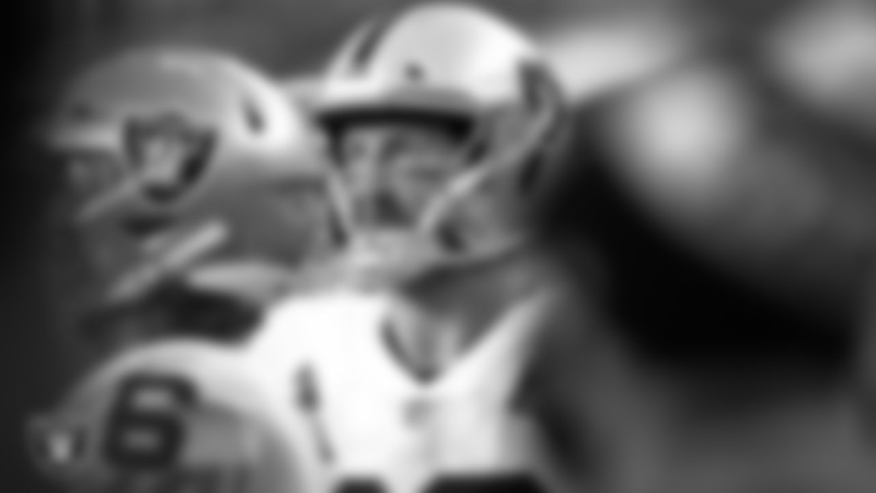 Las Vegas Raiders tight end Jason Witten (82) on the sidelines during the Las Vegas Raiders regular season away game against the Denver Broncos.
