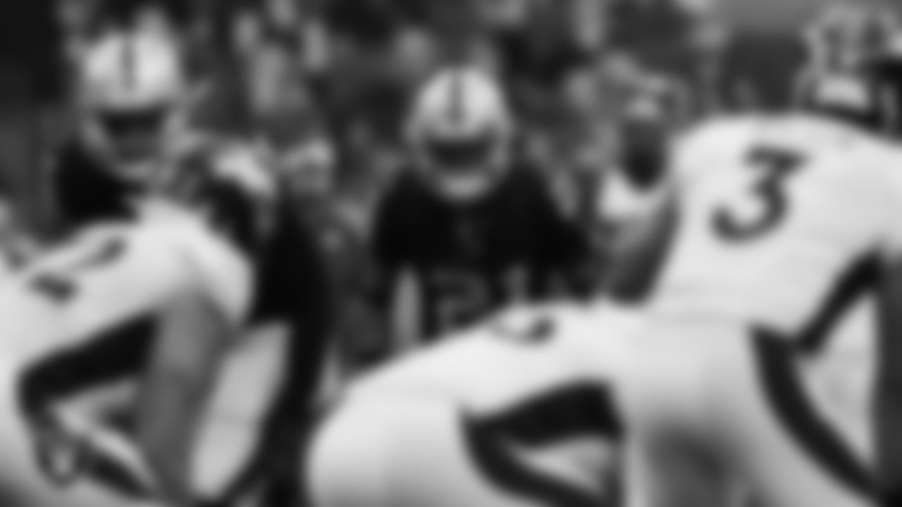 Las Vegas Raiders cornerback Amik Robertson (21) lines up before the snap during the regular season home game against the Denver Broncos at Allegiant Stadium.