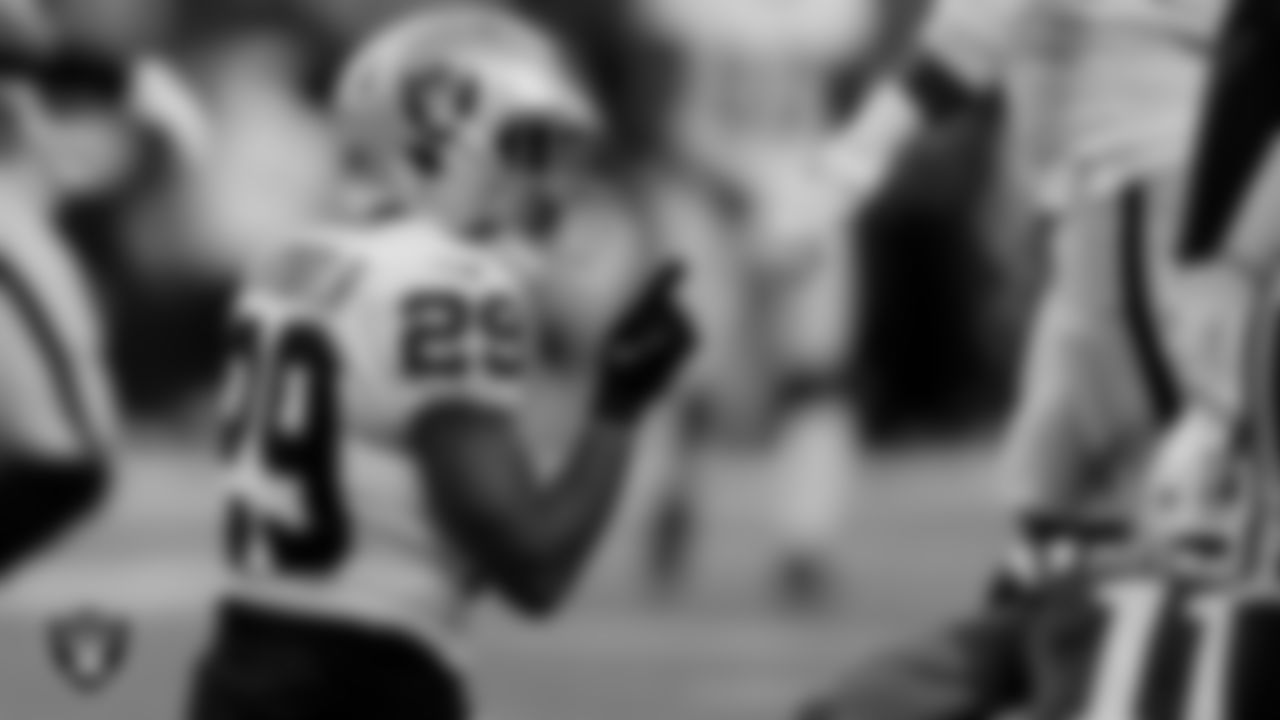 Las Vegas Raiders cornerback Casey Hayward Jr. (29) during the regular season away game against the Indianapolis Colts.