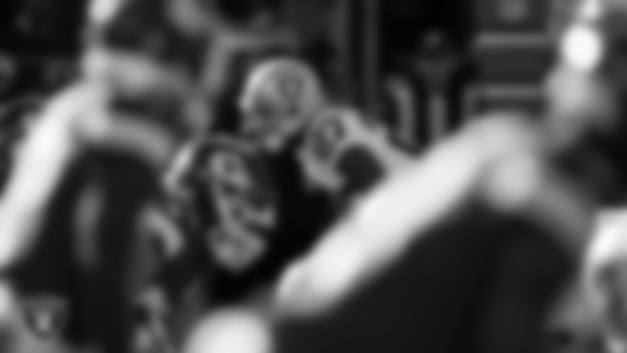 Las Vegas Raiders cornerback Trayvon Mullen Jr. (27) lines up before the snap during the regular season away game against the Kansas City Chiefs.