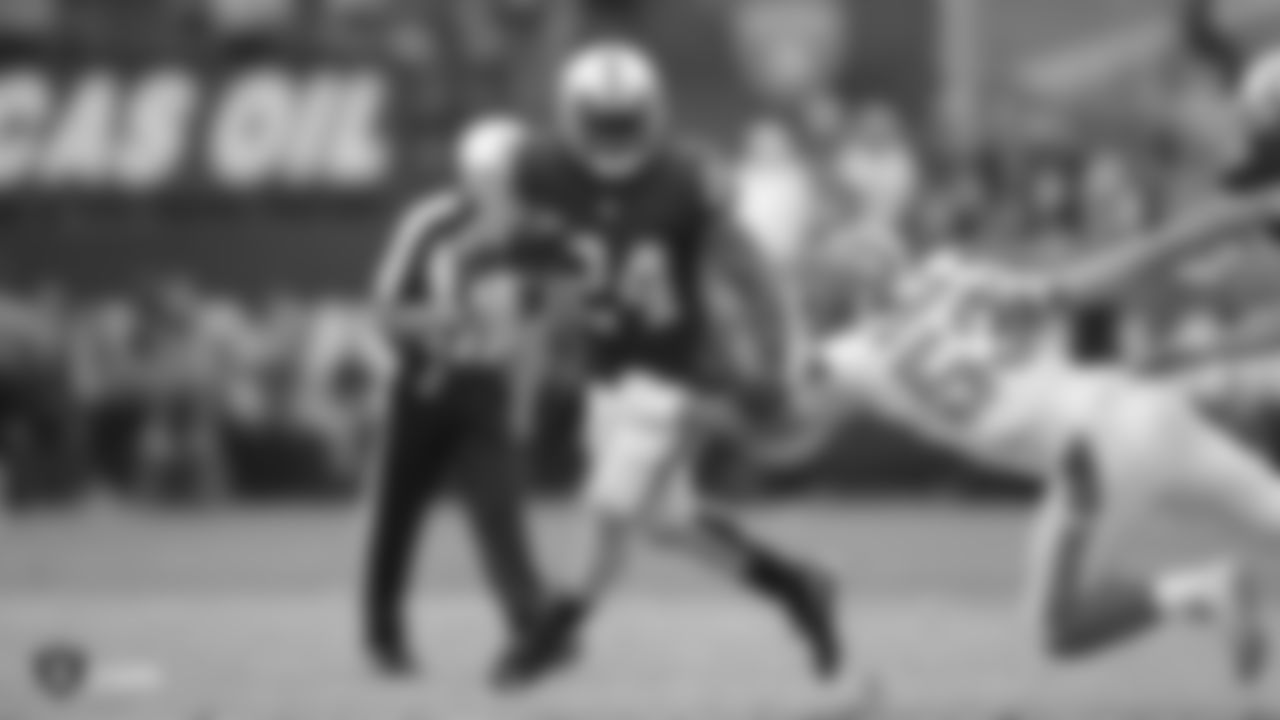 RB Marshawn Lynch