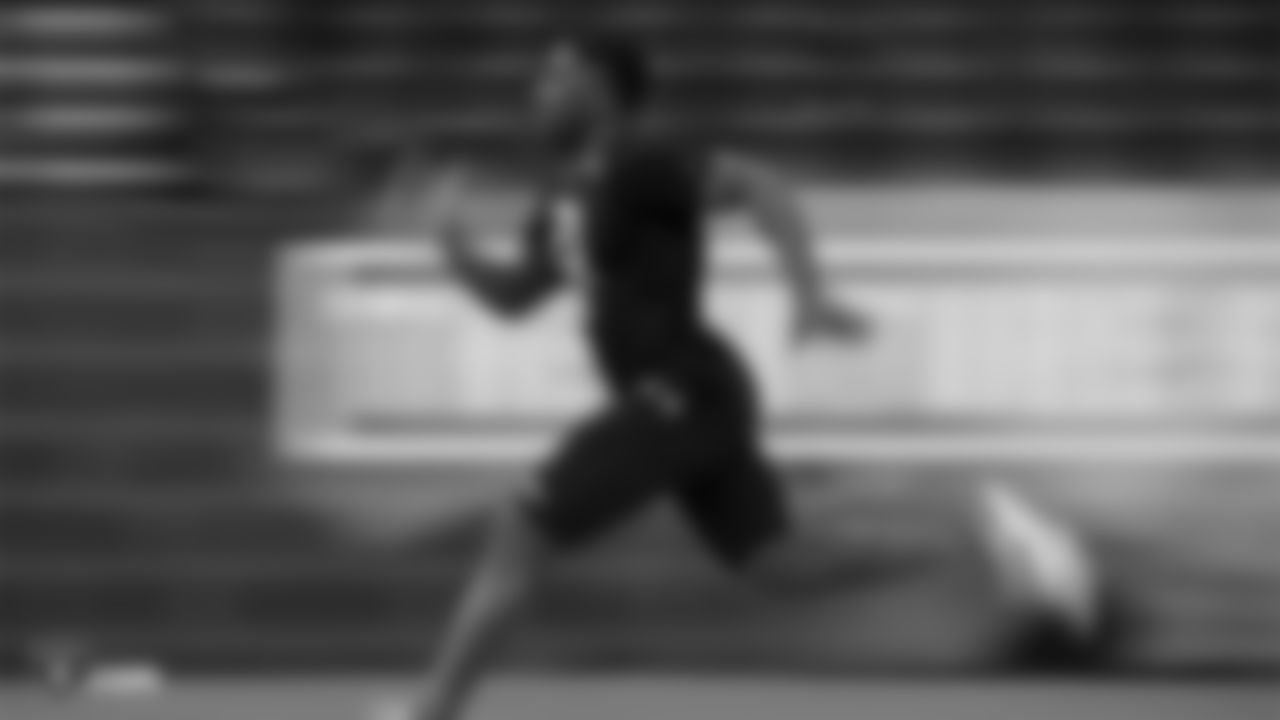 FAU running back Devin Singletary runs the 40-yard dash during the 2019 Scouting Combine, Friday, Mar. 1, 2019 in Indianapolis, Ind.