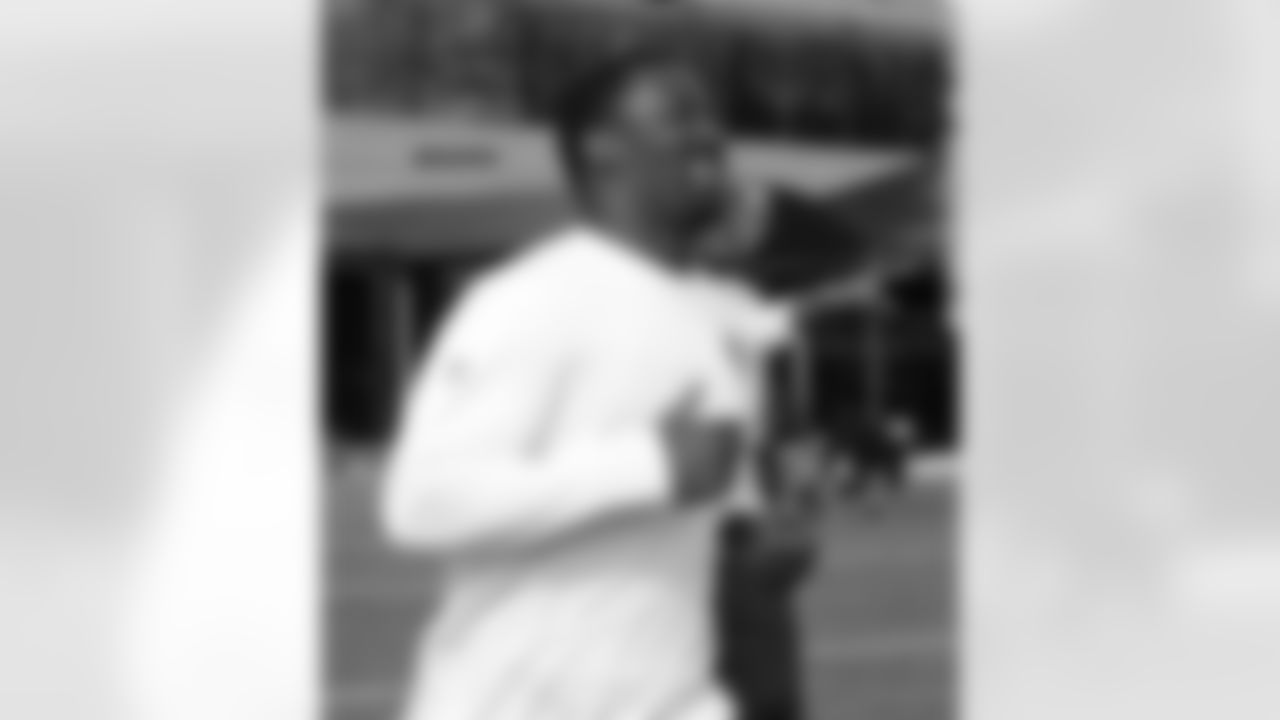WR James Jones