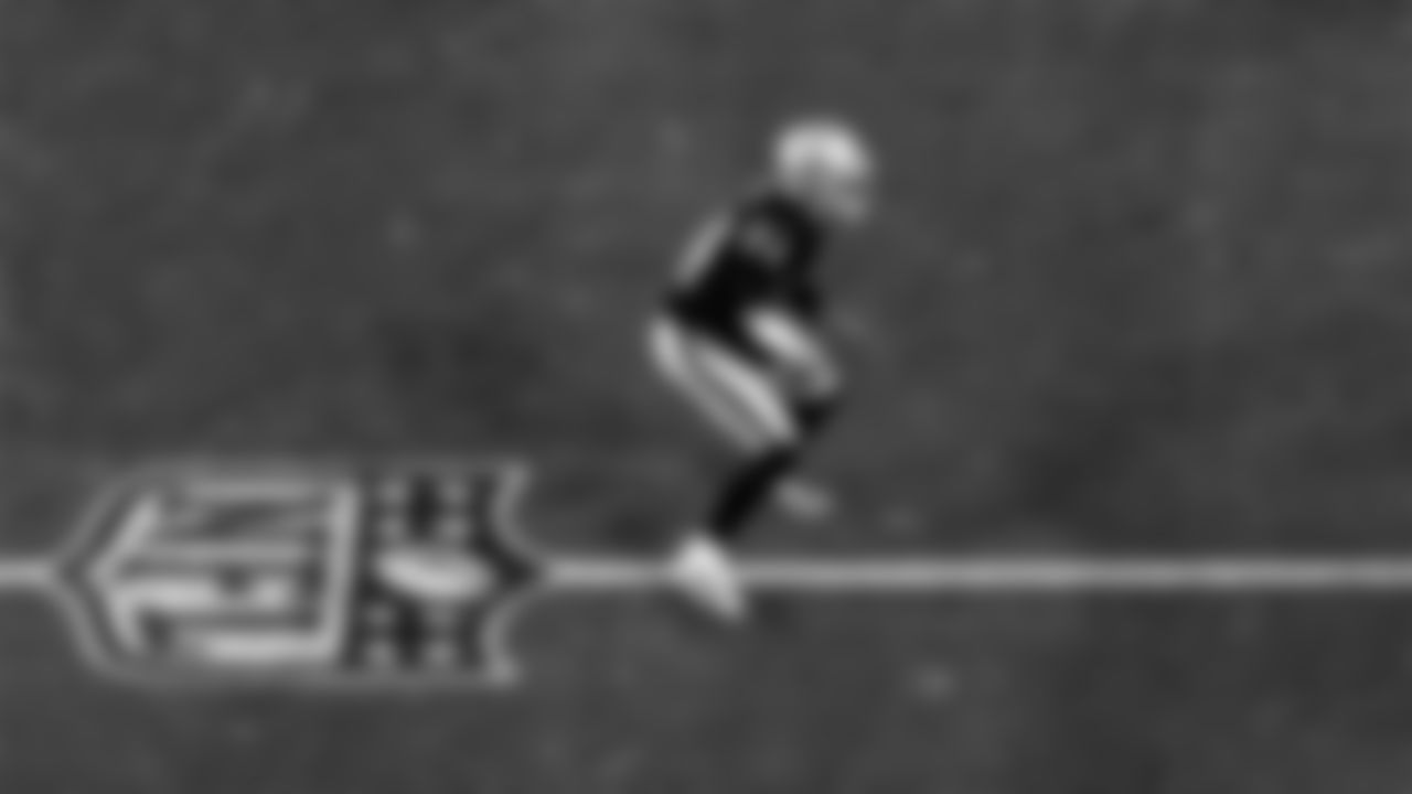 Las Vegas Raiders safety Johnathan Abram (24) warming up before the regular season home game against the Kansas City Chiefs.