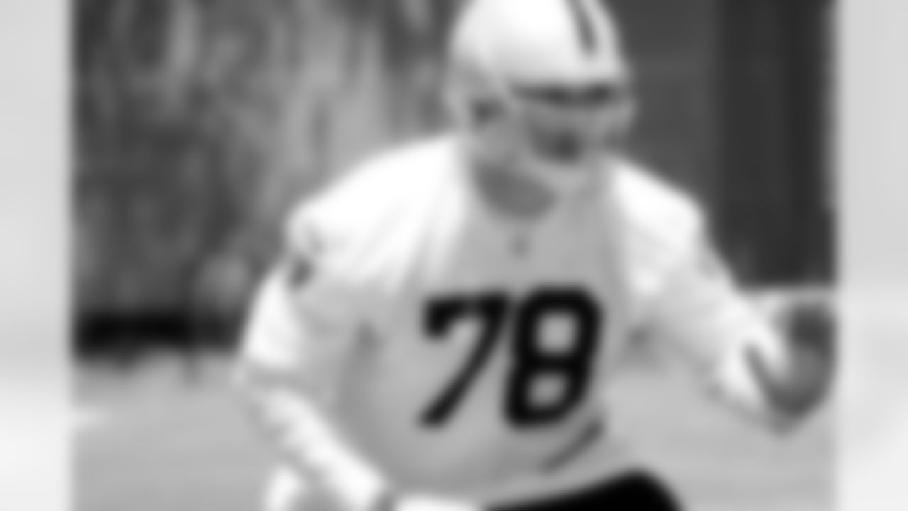 OL Zach Hurd