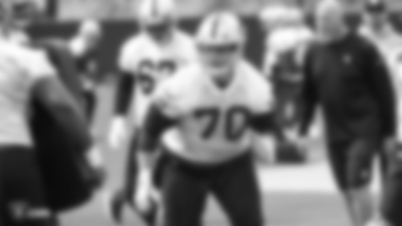 OL Jordan Devey