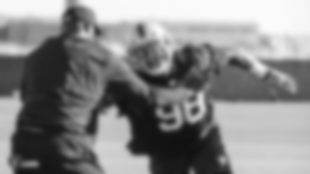 Oakland Raiders defensive tackle Frostee Rucker (98) on the field for practice at the Oakland Raiders Practice Facility, Thursday, December 13, 2018, in Alameda, California.