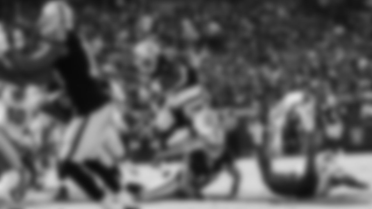 Raiders running back Josh Jacobs (28) during the regular season game against the Detroit Lions.
