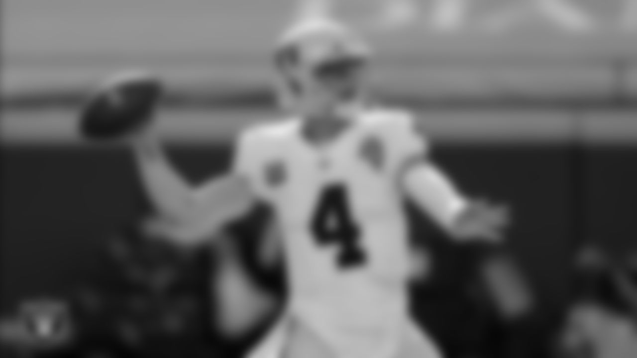 Las Vegas Raiders quarterback Derek Carr (4) during the regular season game against the Kansas City Chiefs at Arrowhead Stadium.