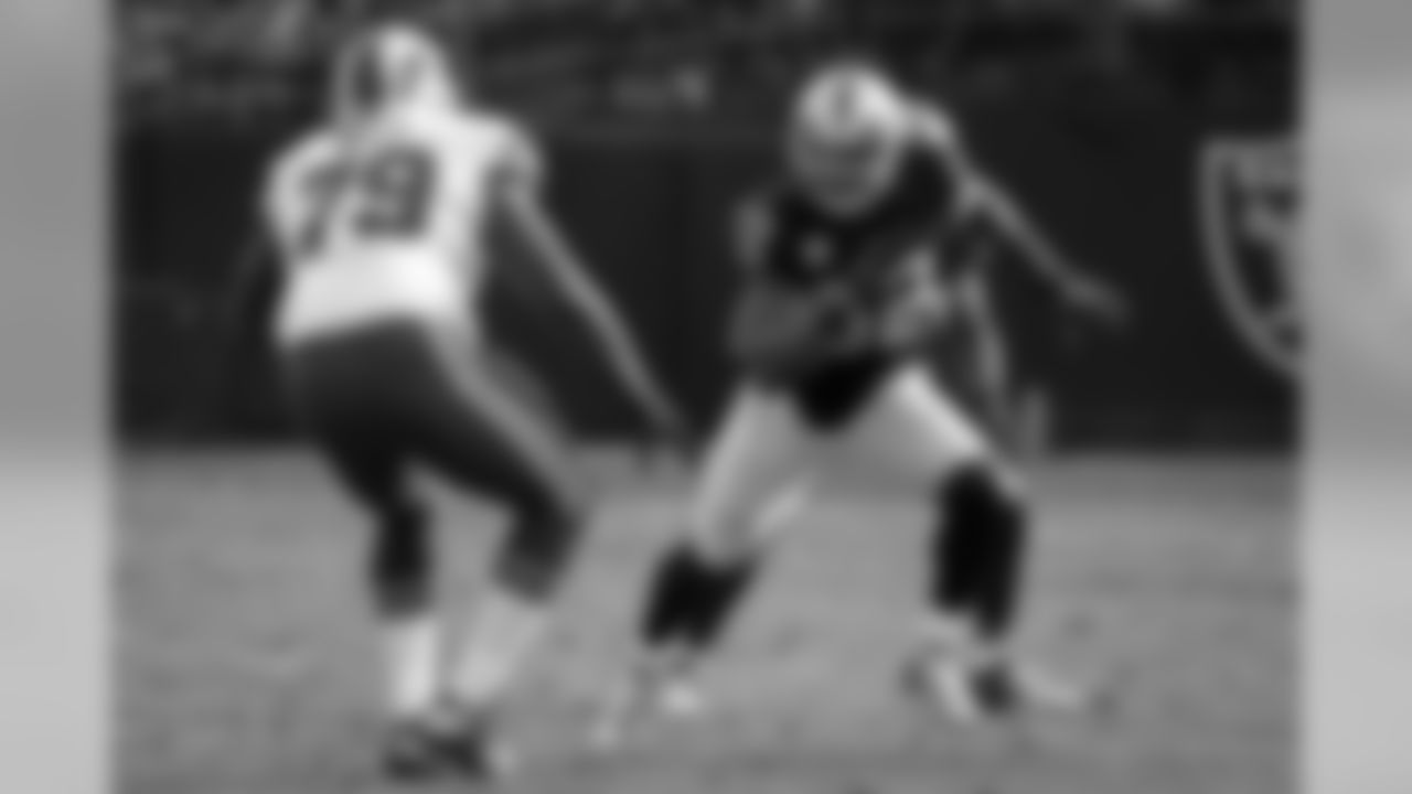 DE Khalil Mack