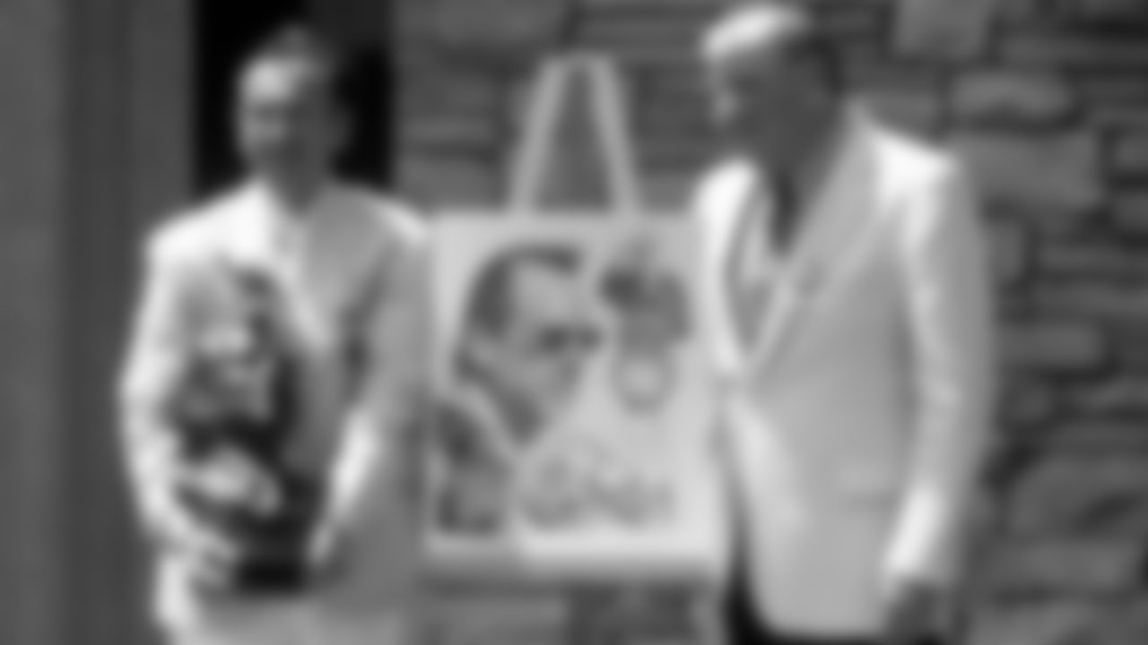 Inducted into the Hall of Fame in 1992 as a team and league administrator, Al Davis helmed the Raiders to 29 winning seasons and 3 Super Bowl victories.