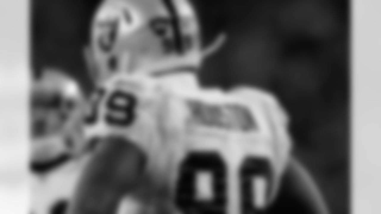 DE Lamarr Houston