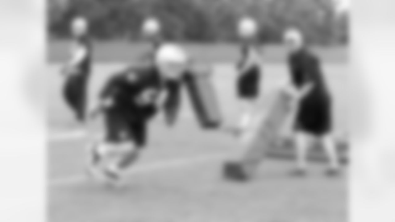 LB Nathan Stupar