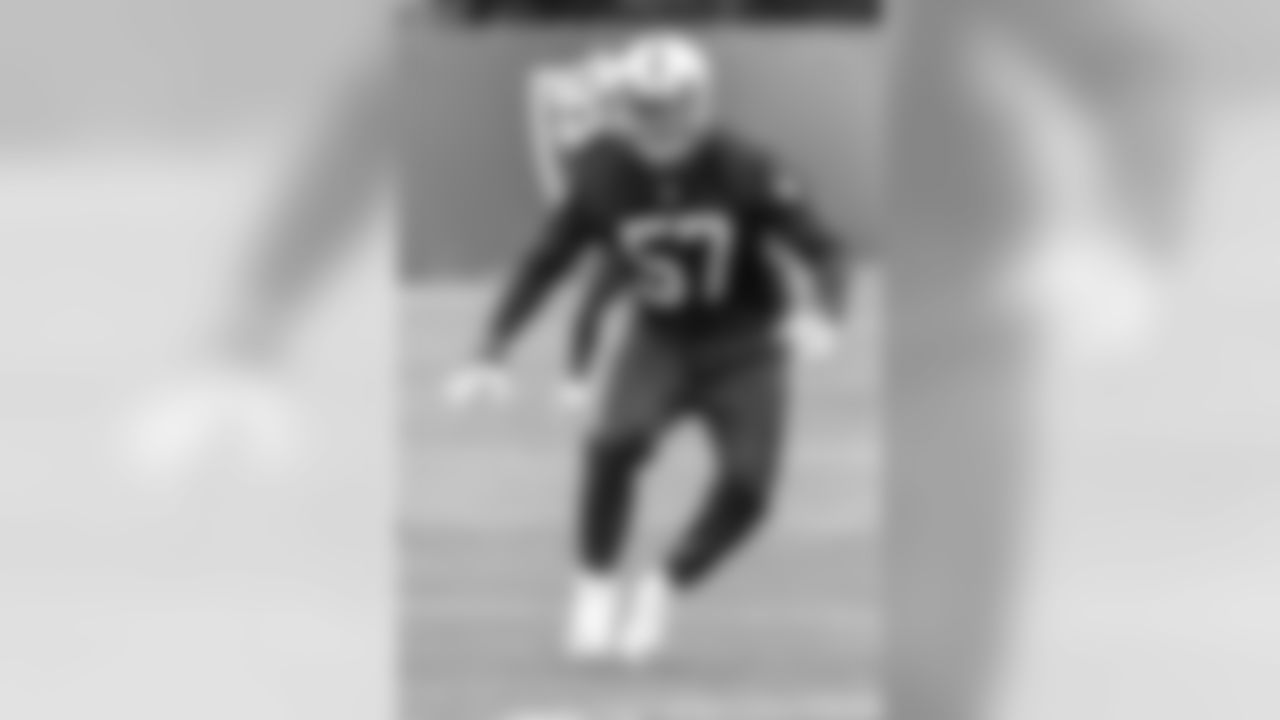 LB Ray-Ray Armstrong