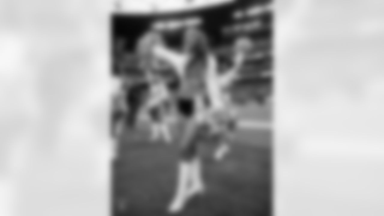 Raiderette Bryana on the sidelines during the regular season home game against the Chicago Bears.