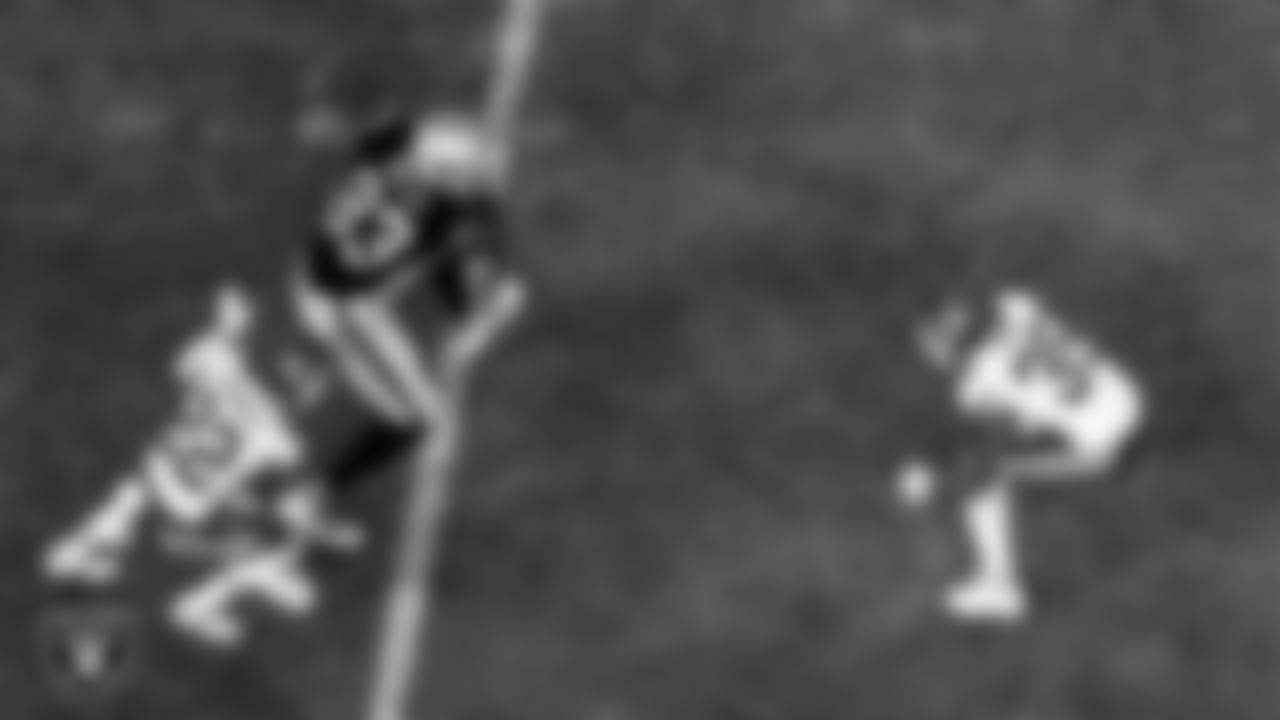 Las Vegas Raiders tight end Darren Waller (83) runs after making a catch during the regular season home game against the Kansas City Chiefs.