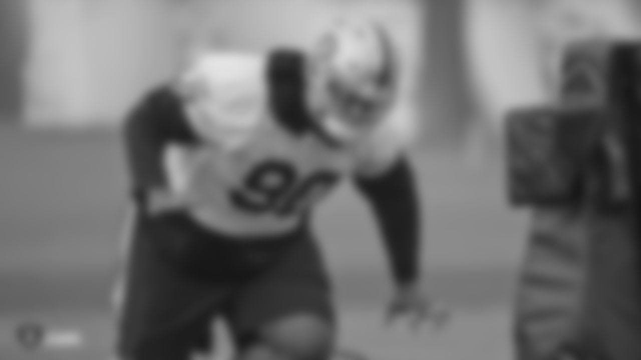 Oakland Raiders defensive tackle Johnathan Hankins (90) on the field for practice at the Oakland Raiders Practice Facility, Friday, December 21, 2018, in Alameda, California.