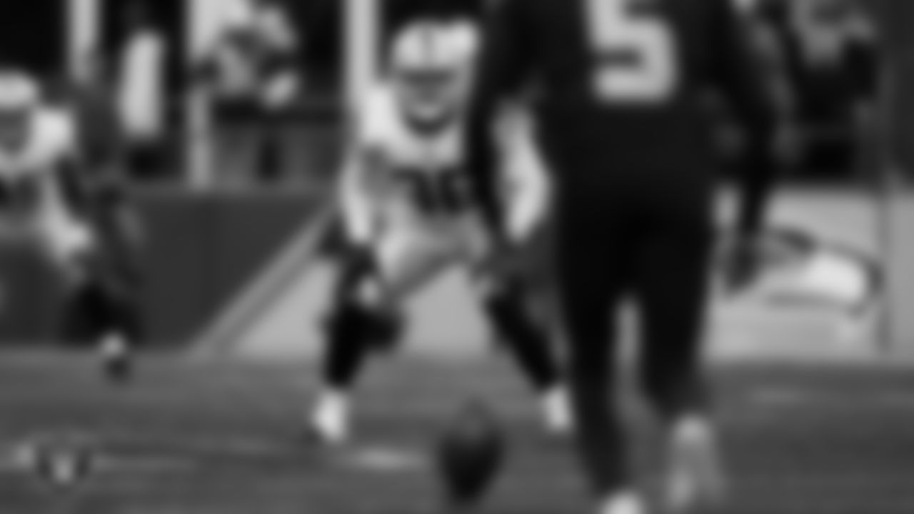 LB Curtis Bolton - Restricted