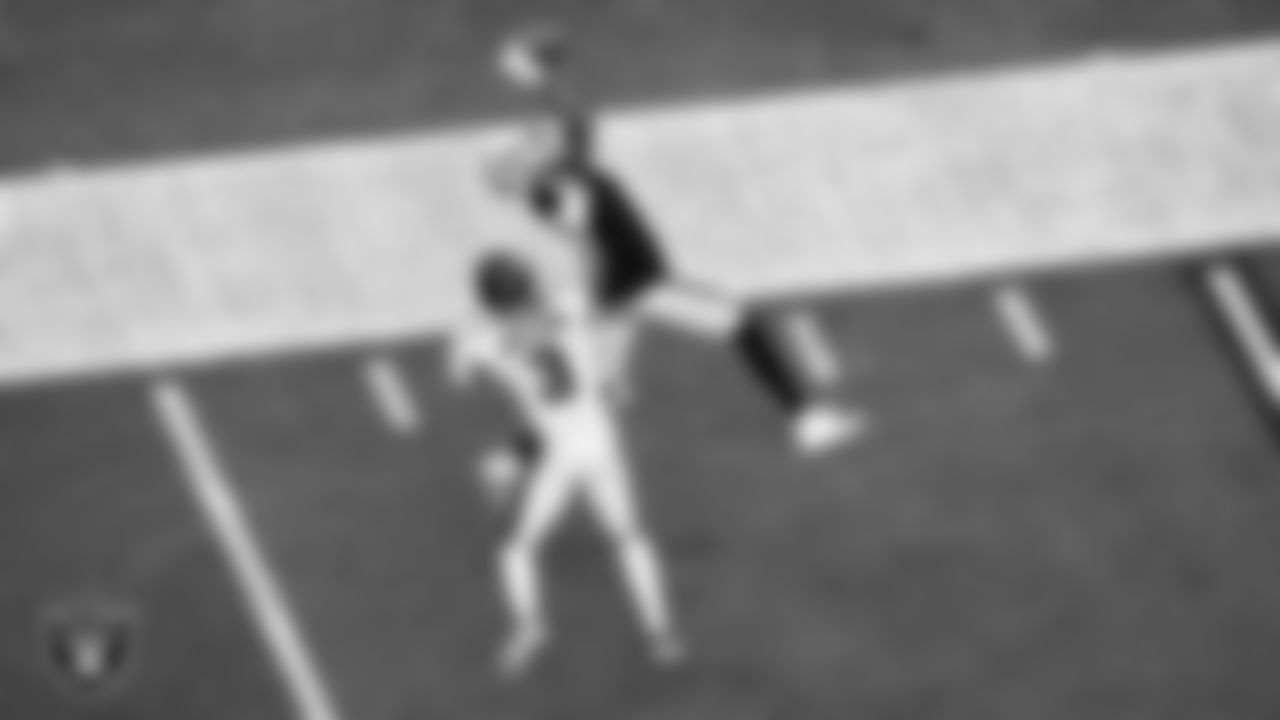 Las Vegas Raiders wide receiver Zay Jones (7) makes a catch during the regular season home game against the Philadelphia Eagles at Allegiant Stadium.