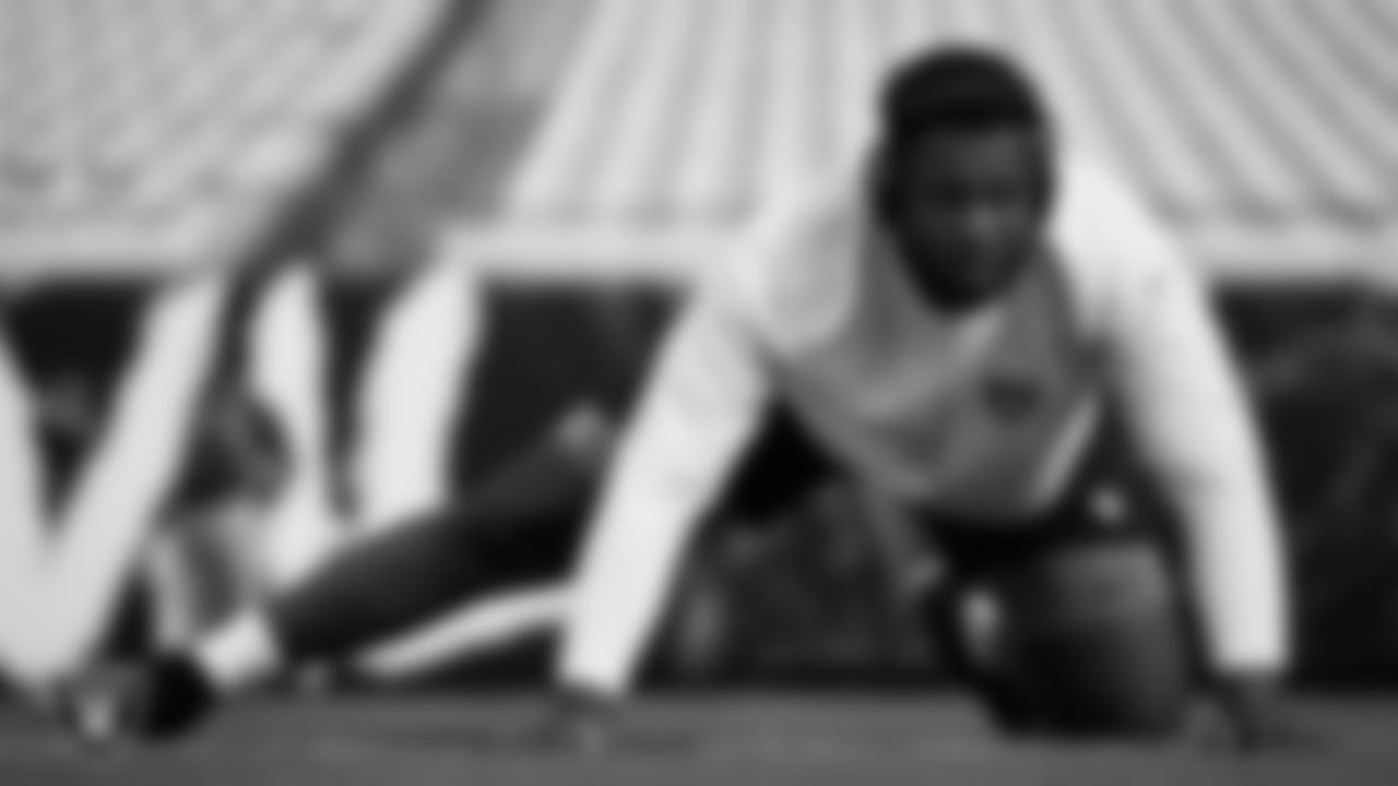 Las Vegas Raiders tackle Thayer Munford Jr. (77) warming up before the regular season away game against the Jacksonville Jaguars at TIAA Bank Field.