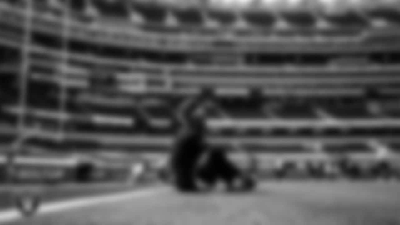 Las Vegas Raiders wide receiver Henry Ruggs III (11) warming up before the regular season away game against the Los Angeles Chargers.