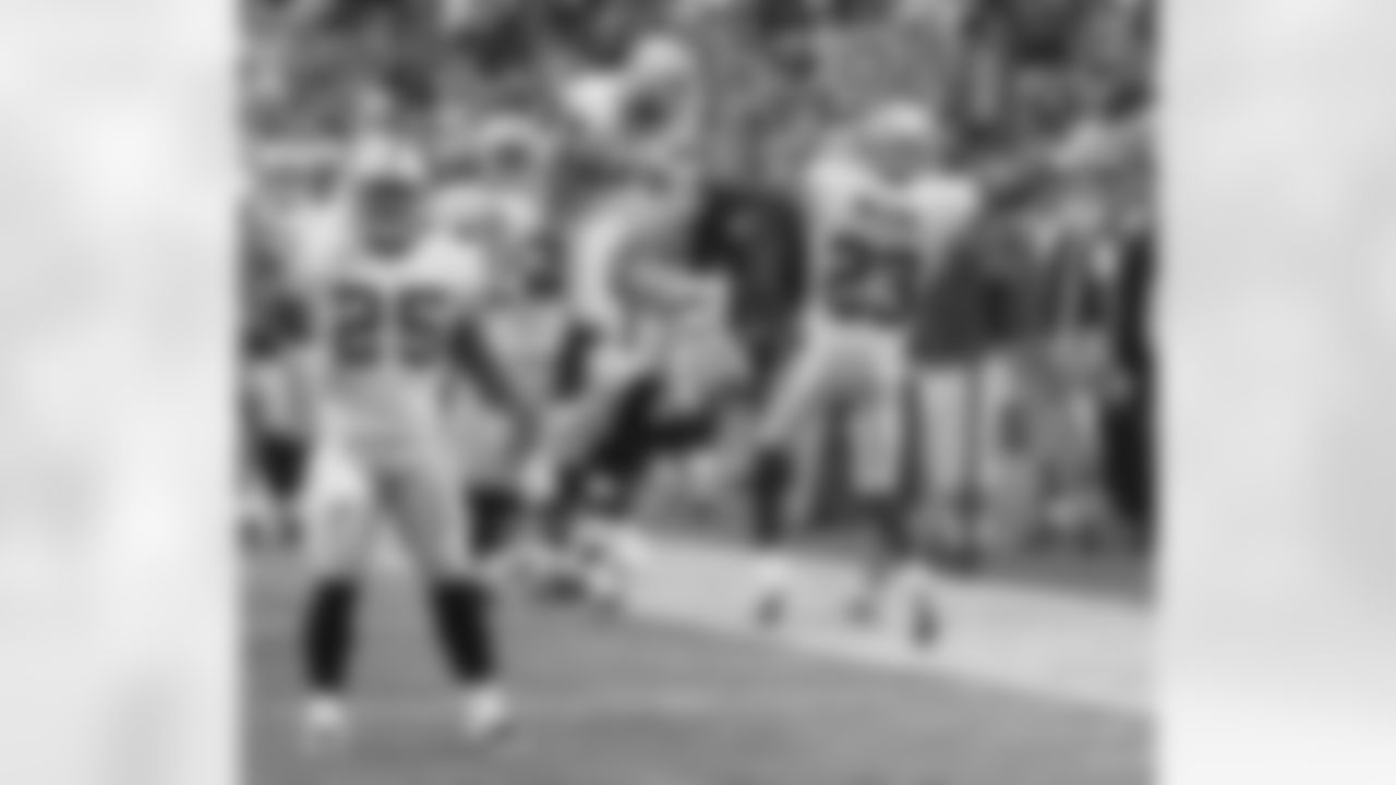 CB DeMarcus Van Dyke celebrates his fumble recovery on special teams.